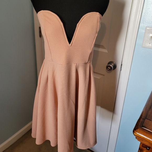 Dresses & Skirts - Junior's strapless Skater dress